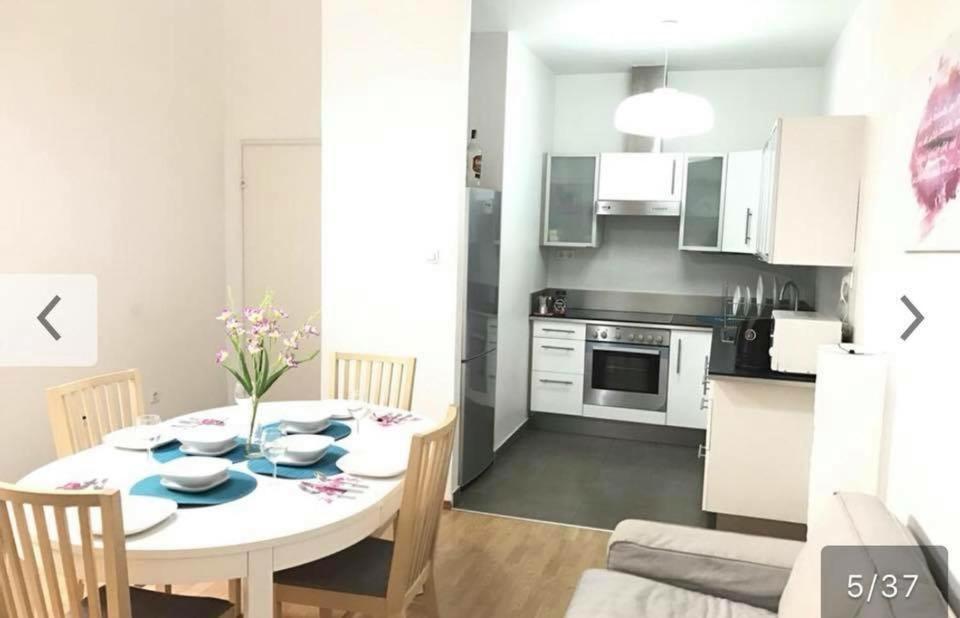 Astoria Metro Apartment Budapest Eksteriør billede
